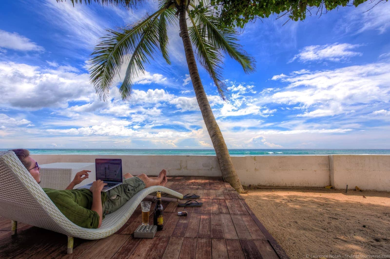 Do you want to take your business on the road? Here's how to get internet while traveling.