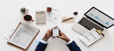 Advantage and Disadvantages of Using  Internet for Business